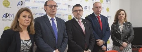 Representantes de distintos colegios profesionales agrupados en Uprosama UPROSAMA